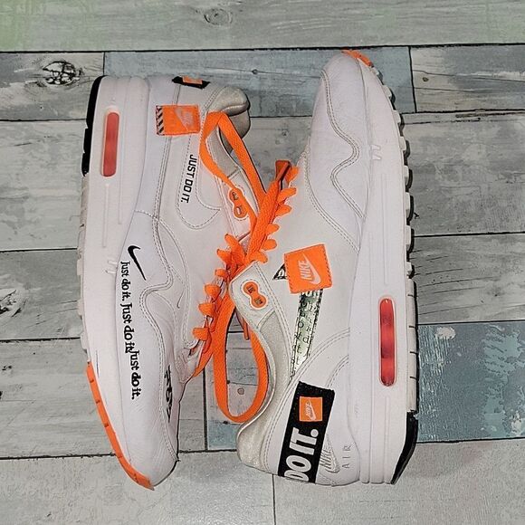 Nike Air Max Neon Orange/White/Black sz 8.5 - Picture 1 of 6